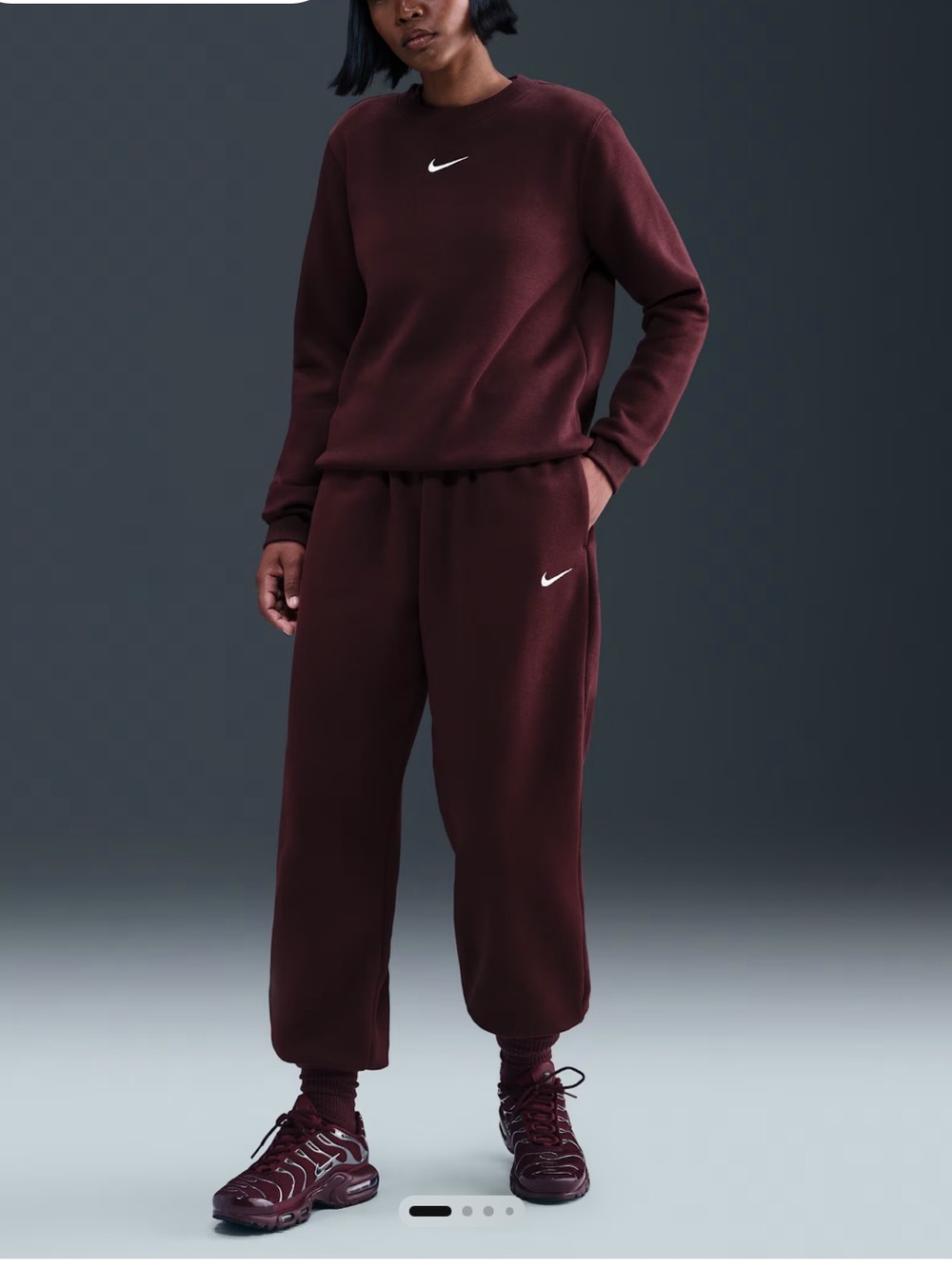 Nike Sportswear Phoenix Fleece
Women's High-Waisted Oversized Sweatpants
